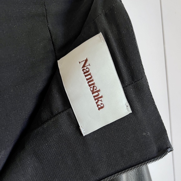 *SOLD* VEGAN LEATHER MID-LENGTH SKIRT Nanushka - Picture 7 of 8